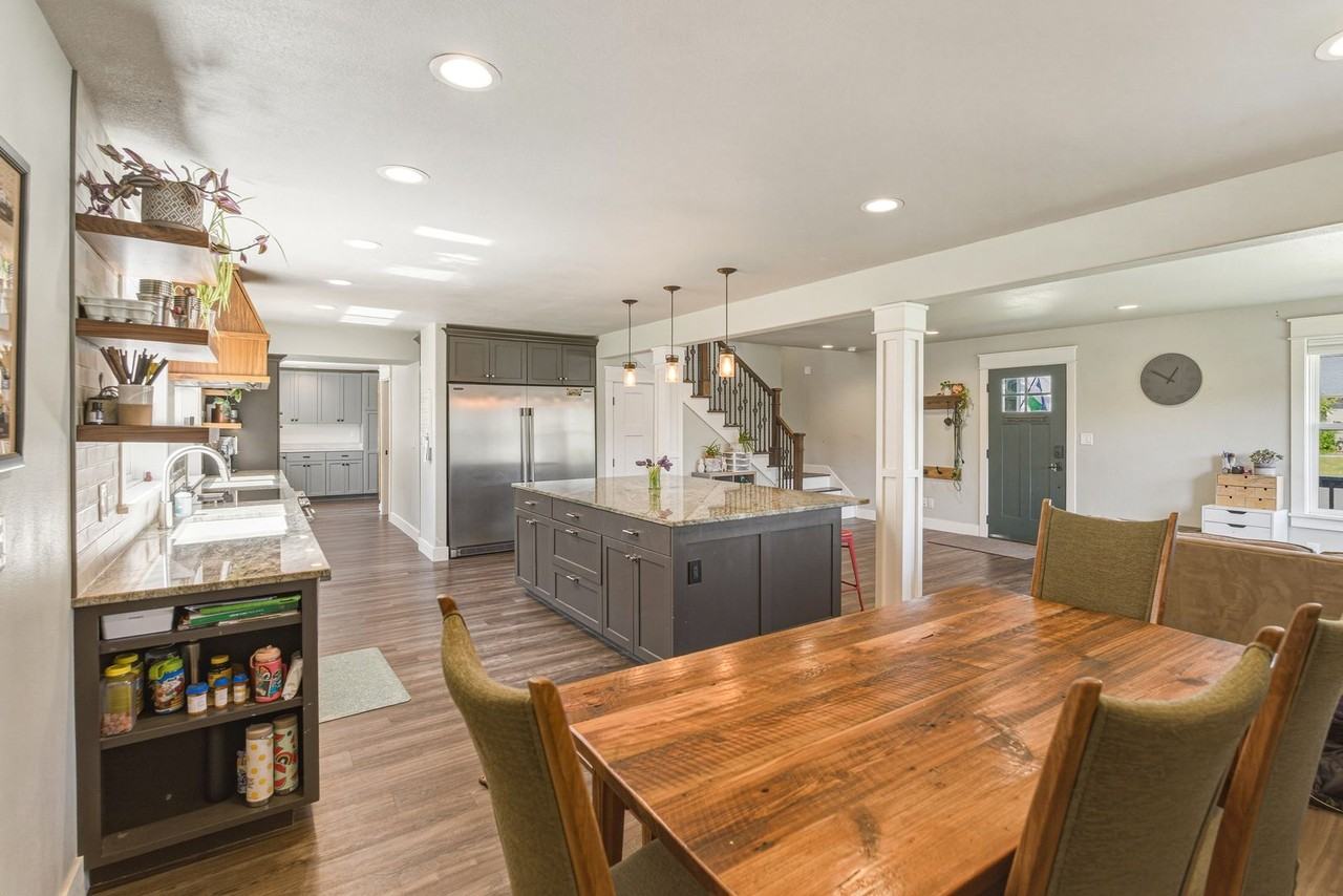 317 Meadow Dr - Photo 5 of 30