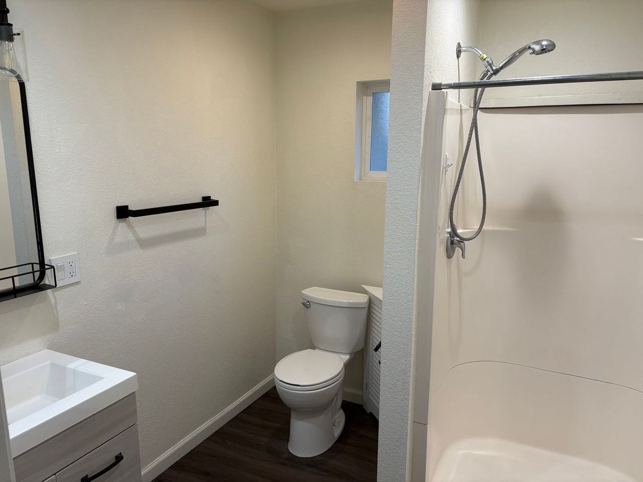 917 Patricia Ln #B - Photo 5 of 12