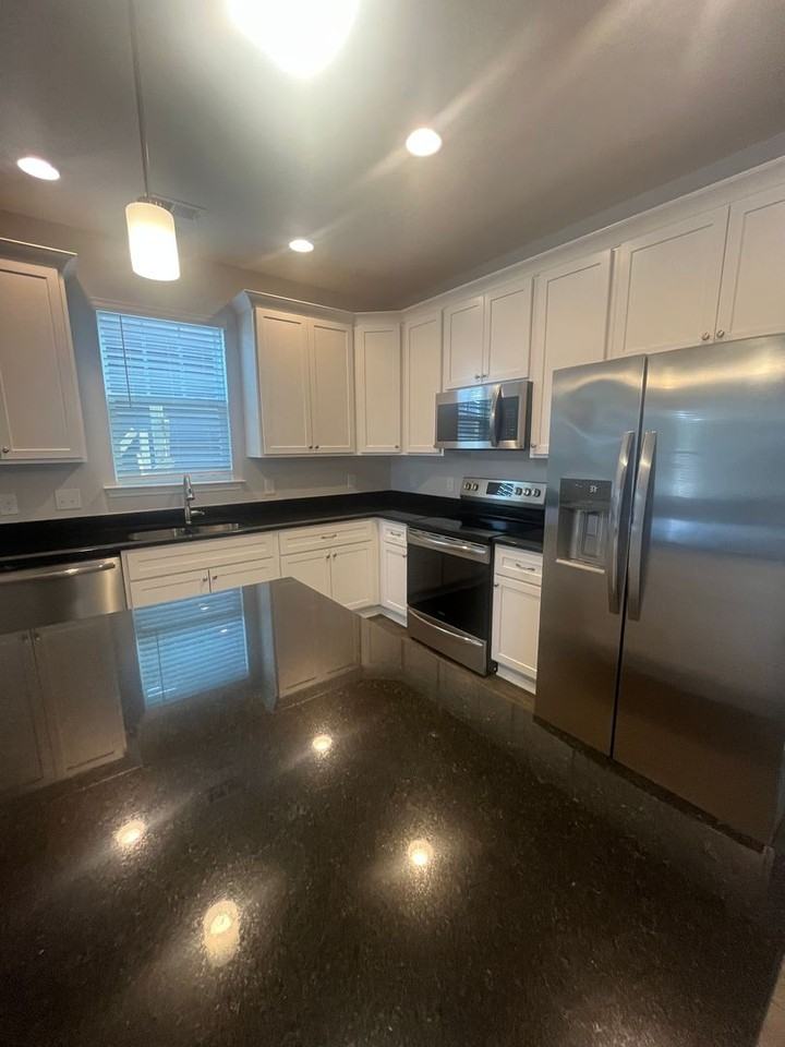 2631 Karkinnen Way - Photo 2 of 25