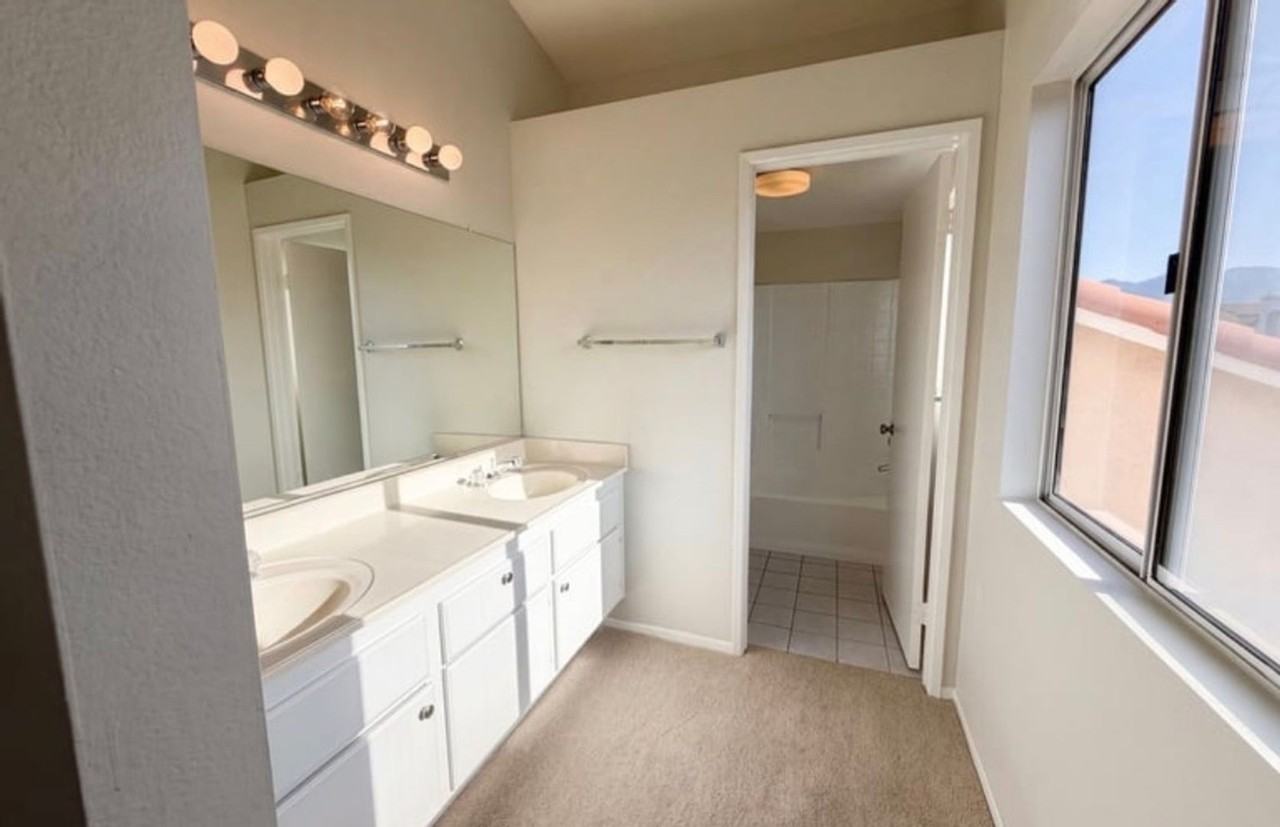 2565 W Fairview Dr - Photo 3 of 13