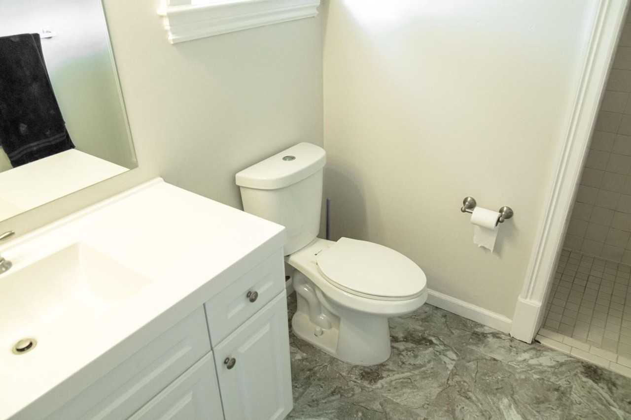 130 Sw 14th Ave #130 - Photo 4 of 8