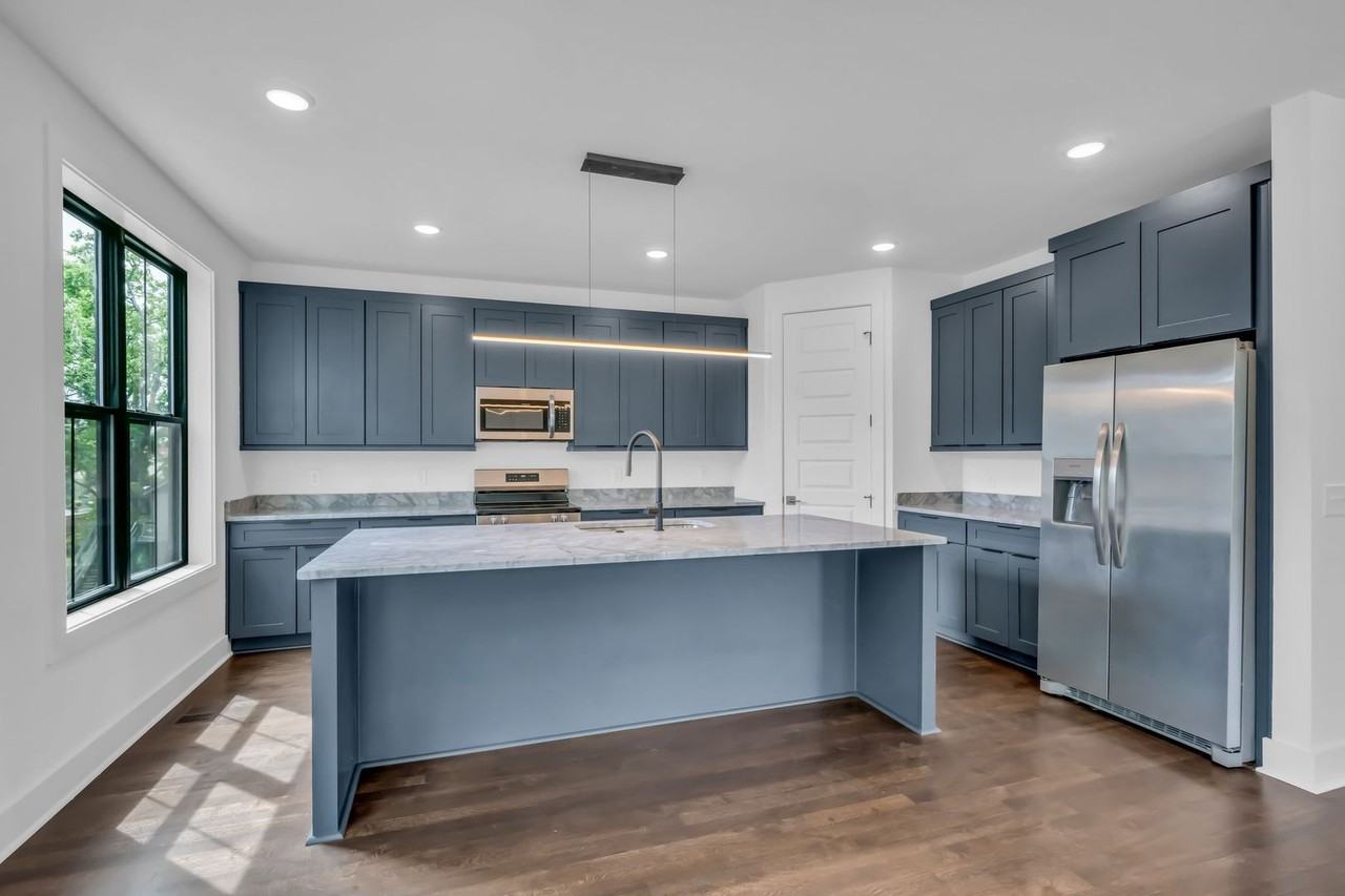 1114 Leland Ave - Photo 5 of 38