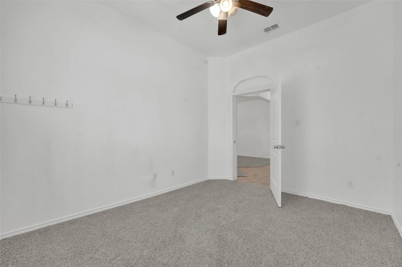 144 Creek Terrace Dr - Photo 7 of 23