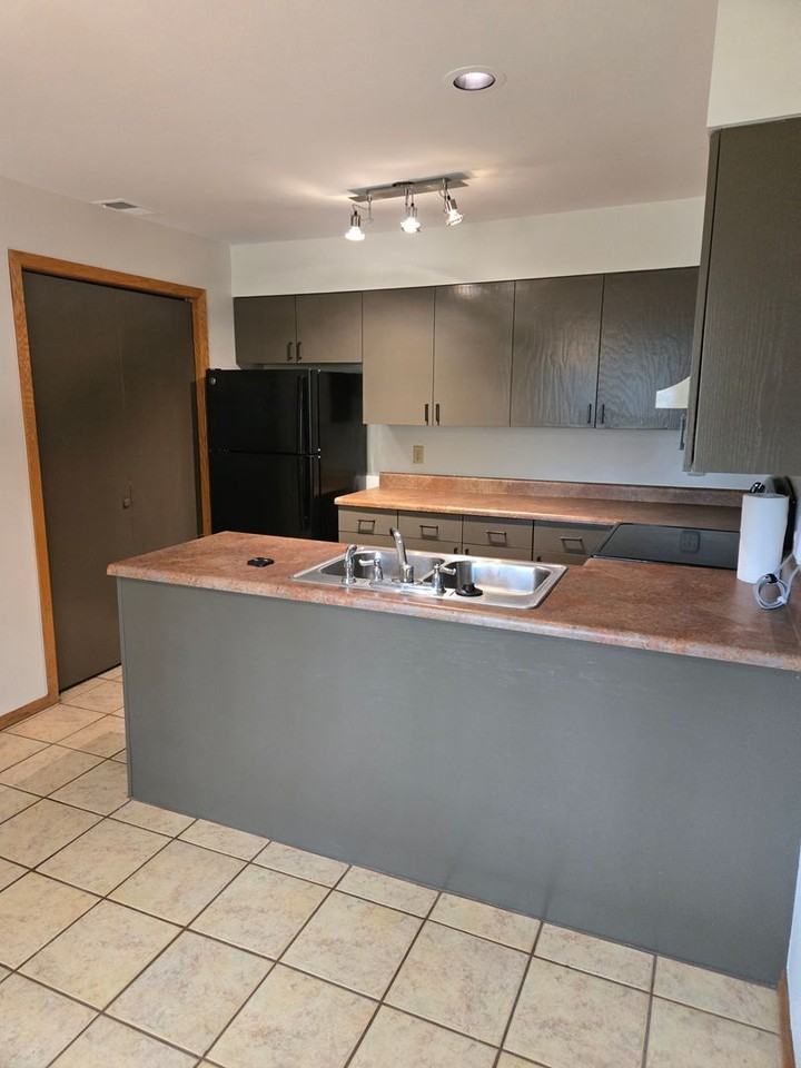 3725 Birchwood Dr #23 - Photo 3 of 18