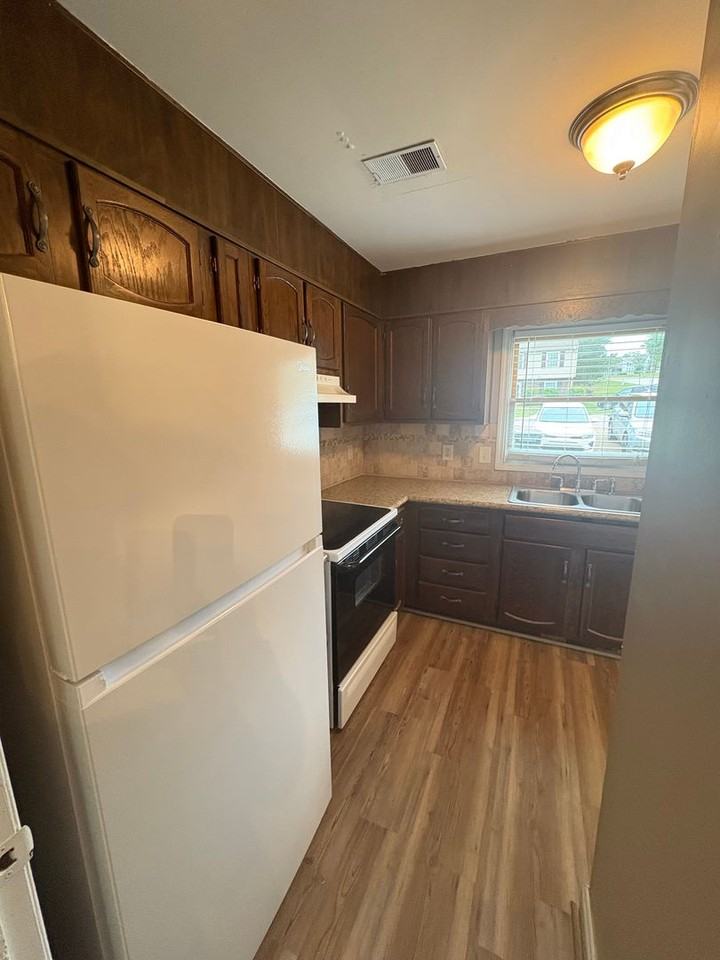 755 Cahaba Manor Trl - Photo 4 of 18