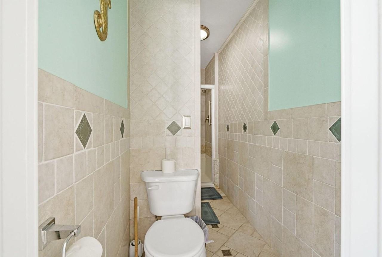 1123 Se 2nd Ave #1123 - Photo 4 of 42