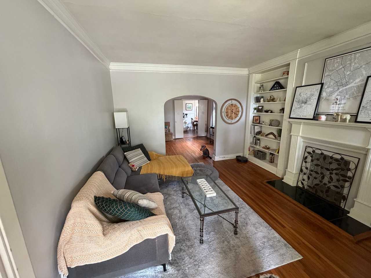 5110 Lee Ave - Photo 4 of 16