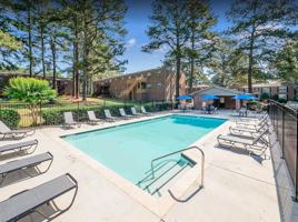 featured image of 1349 Redmond Cir Nw