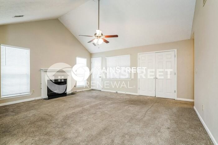 1260 Iron Gate Blvd - Photo 4 of 16