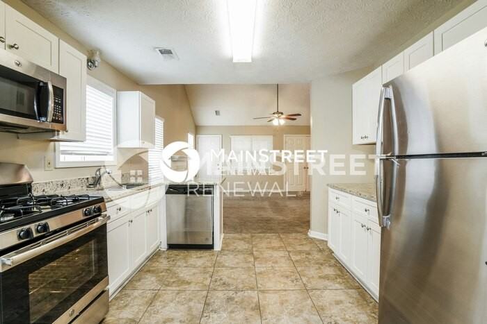 1260 Iron Gate Blvd - Photo 6 of 16