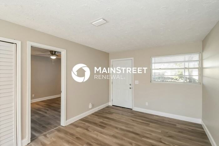 9436 Gisborne Dr - Photo 3 of 16
