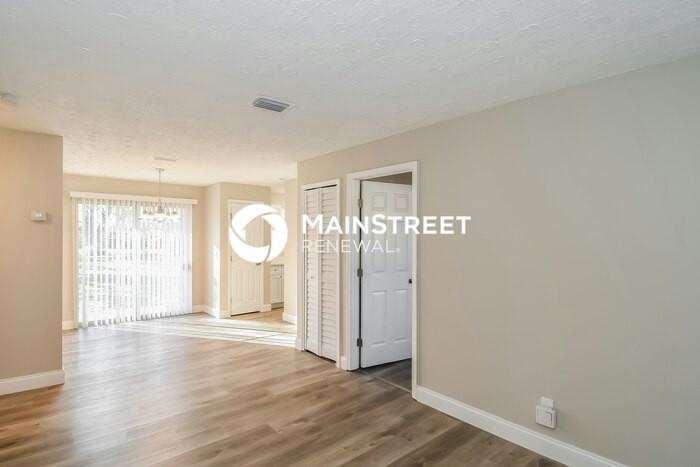 9436 Gisborne Dr - Photo 4 of 16