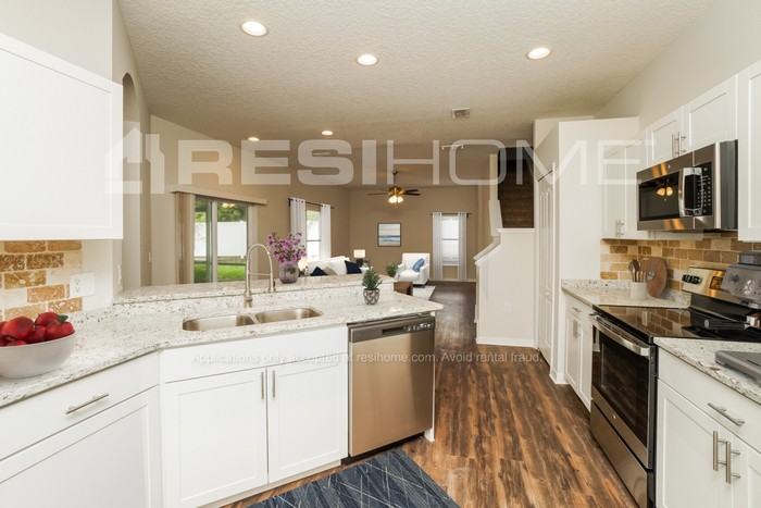 2517 Eagle Crest Ct - Photo 3 of 19