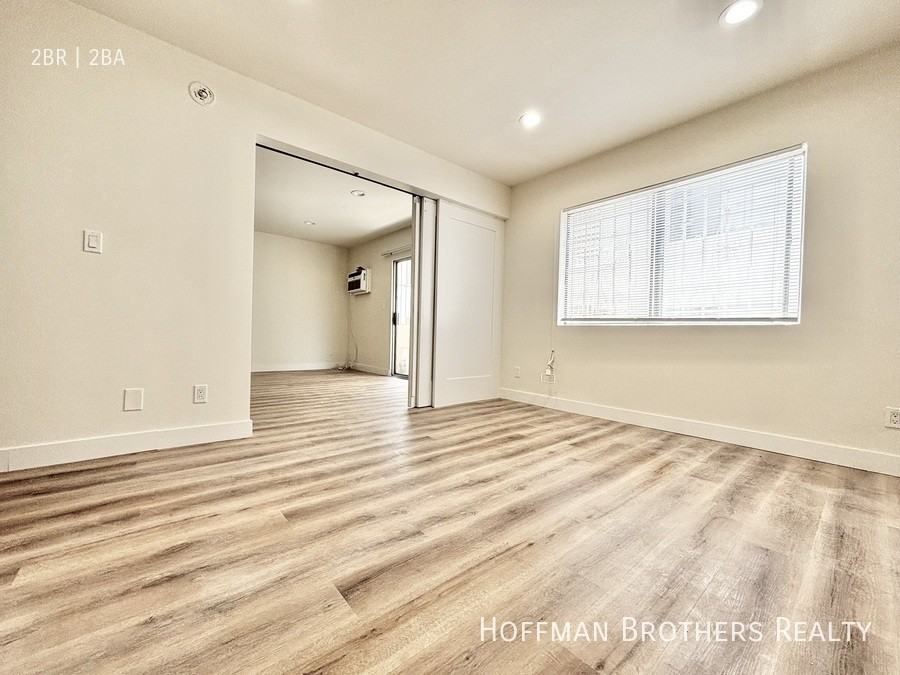 1784 N Sycamore Property - Photo 7 of 13