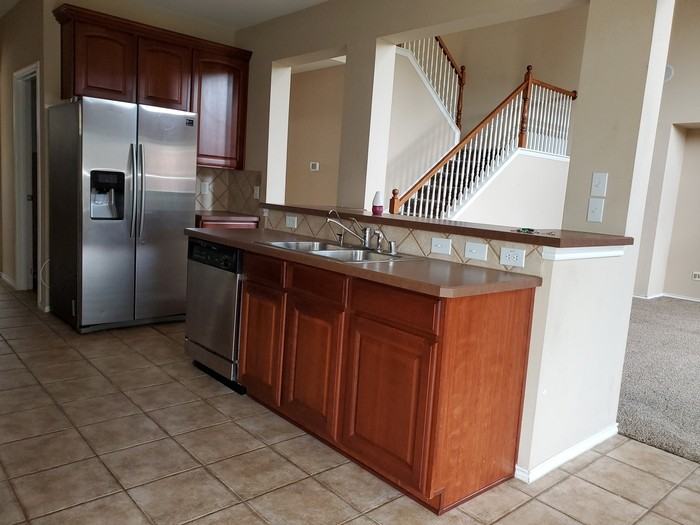 627 Magnolia Ln - Photo 5 of 15