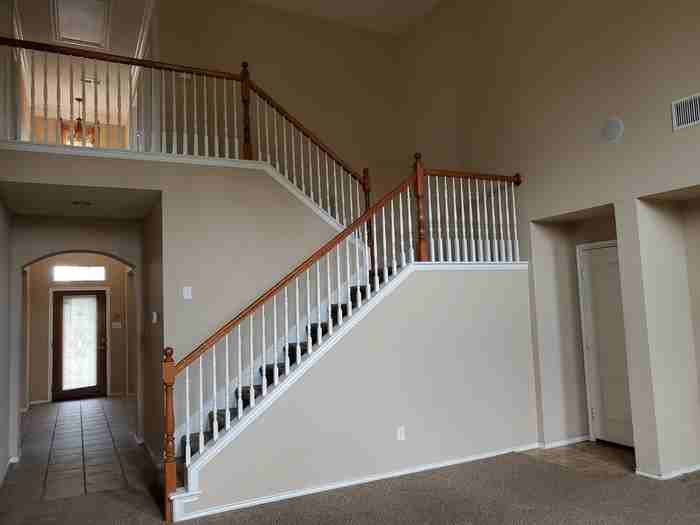 627 Magnolia Ln - Photo 7 of 15
