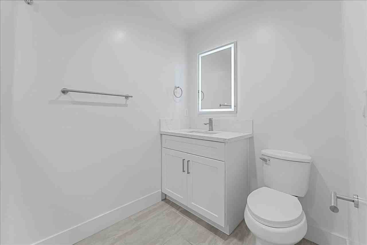 2736 Pomeroy Ave - Photo 7 of 12