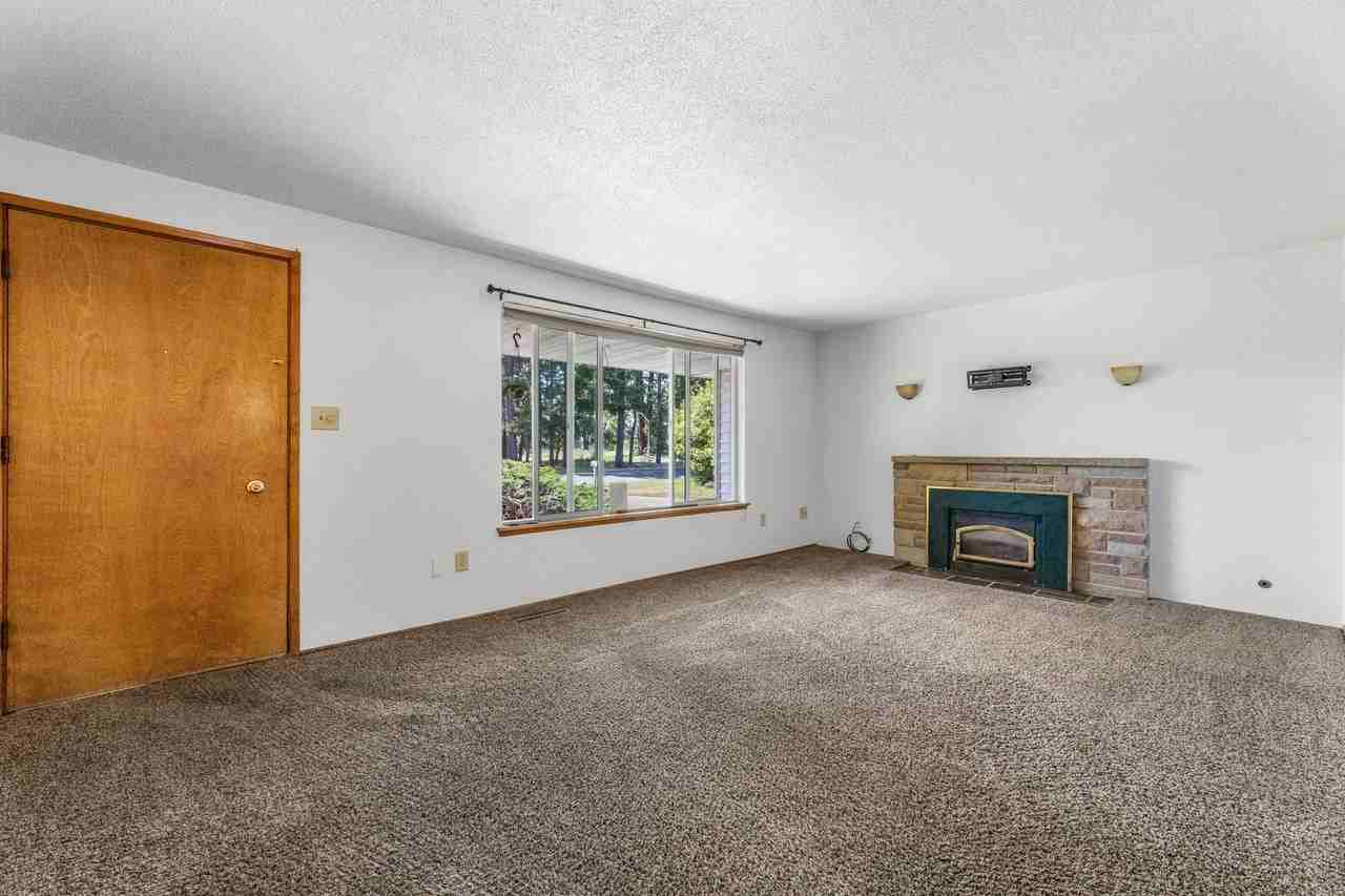 9301 Elwood Dr Sw - Photo 3 of 15