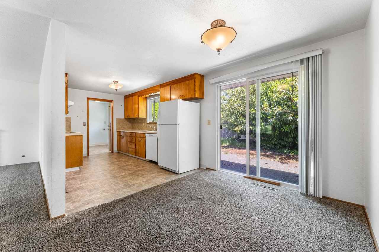 9301 Elwood Dr Sw - Photo 5 of 15