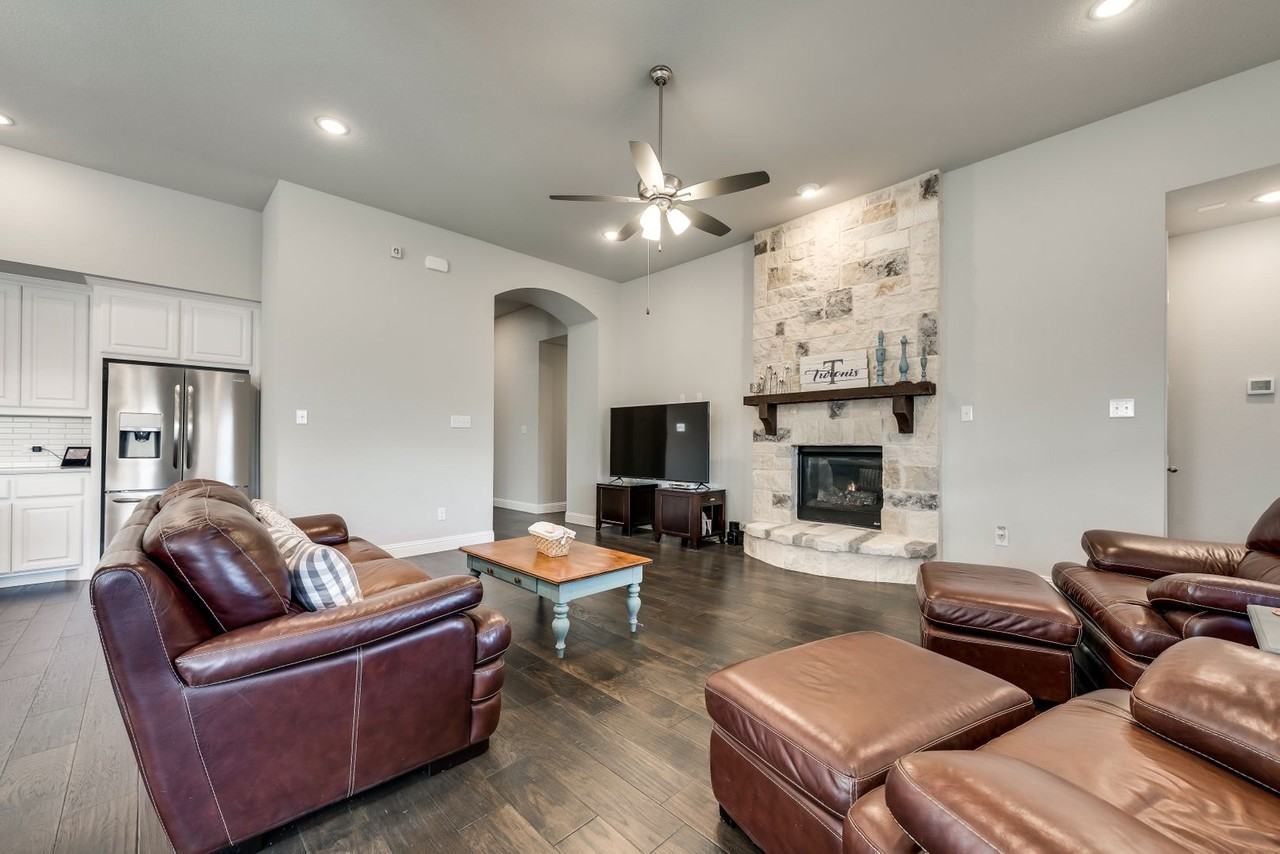 2016 Eagle Blvd - Photo 7 of 35