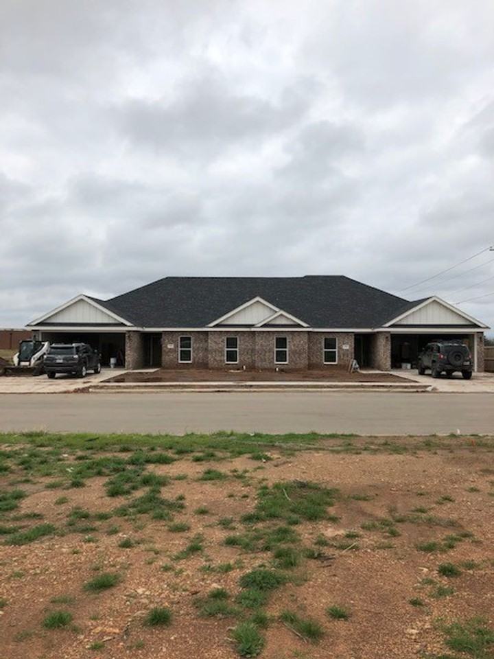 7304 Mountain View Rd - Photo 2 of 23