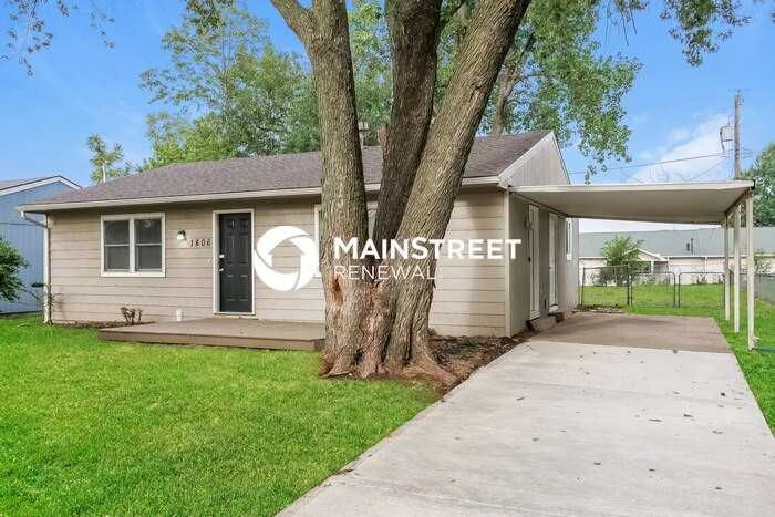 1806 N Vista St - Photo 3 of 16