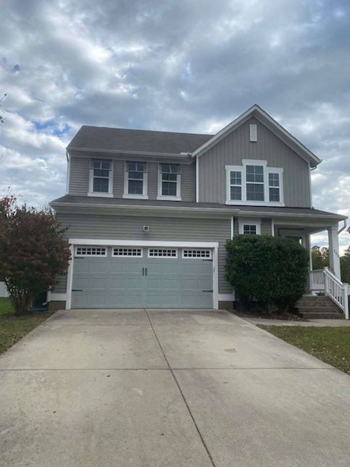 203 Linfoot Ct - Photo 2 of 38