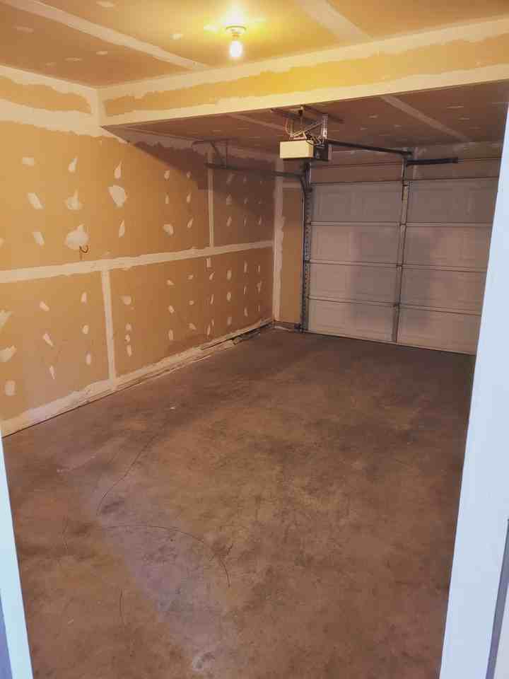 2401 Wheeler Dr #D - Photo 2 of 11