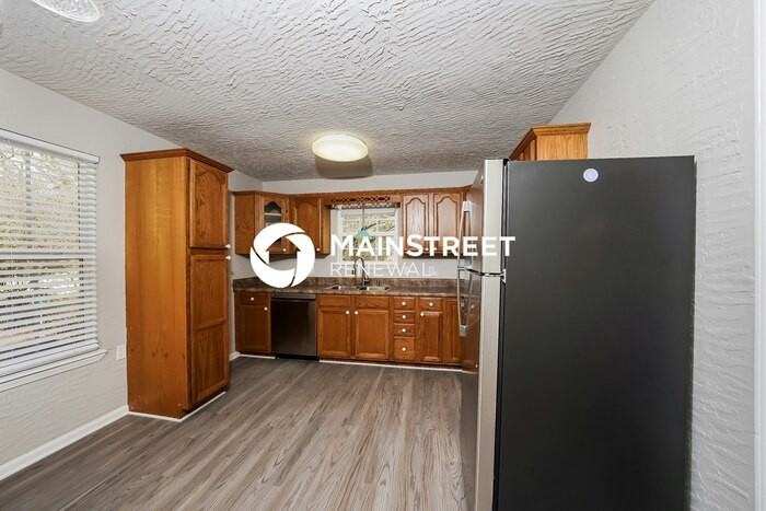 1310 25th Ave N - Photo 6 of 16