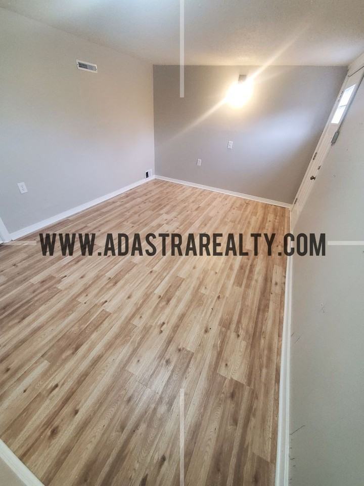 3444 N 59th St - Photo 3 of 16