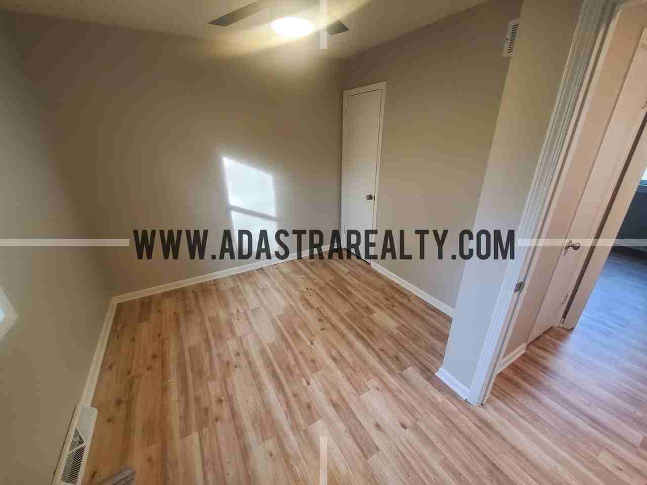 3444 N 59th St - Photo 5 of 16