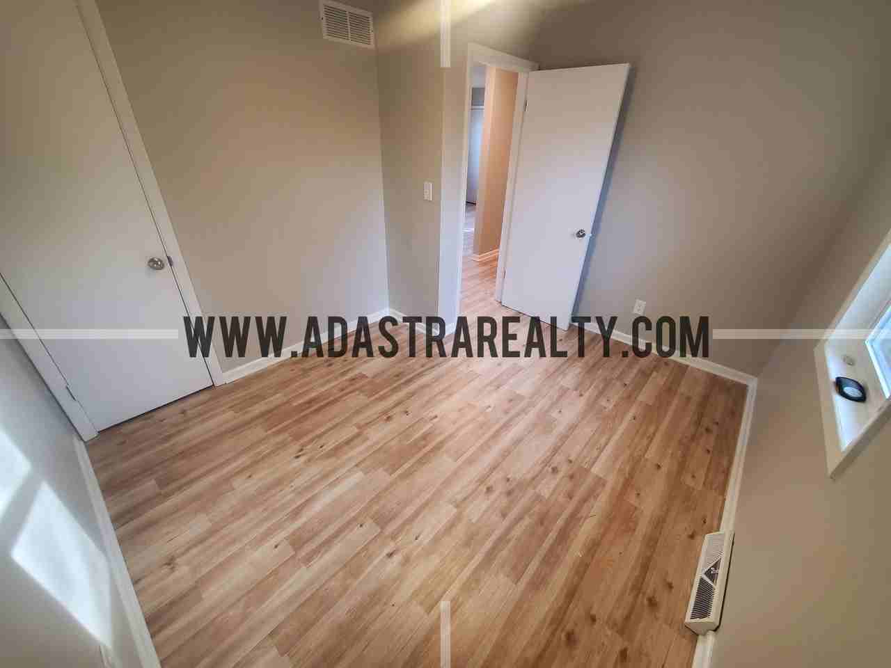 3444 N 59th St - Photo 6 of 16
