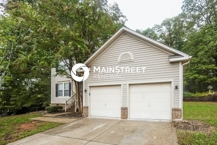 2604 Yarrow Rd - Photo 4 of 16