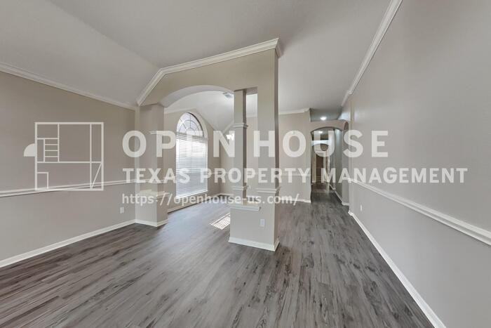 17111 Cradle Cove Ct - Photo 4 of 20