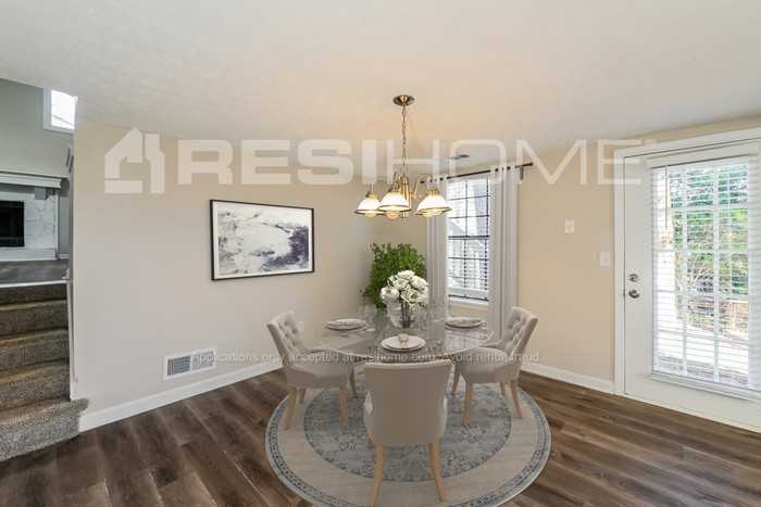 5612 Pennybrook Ct - Photo 4 of 19