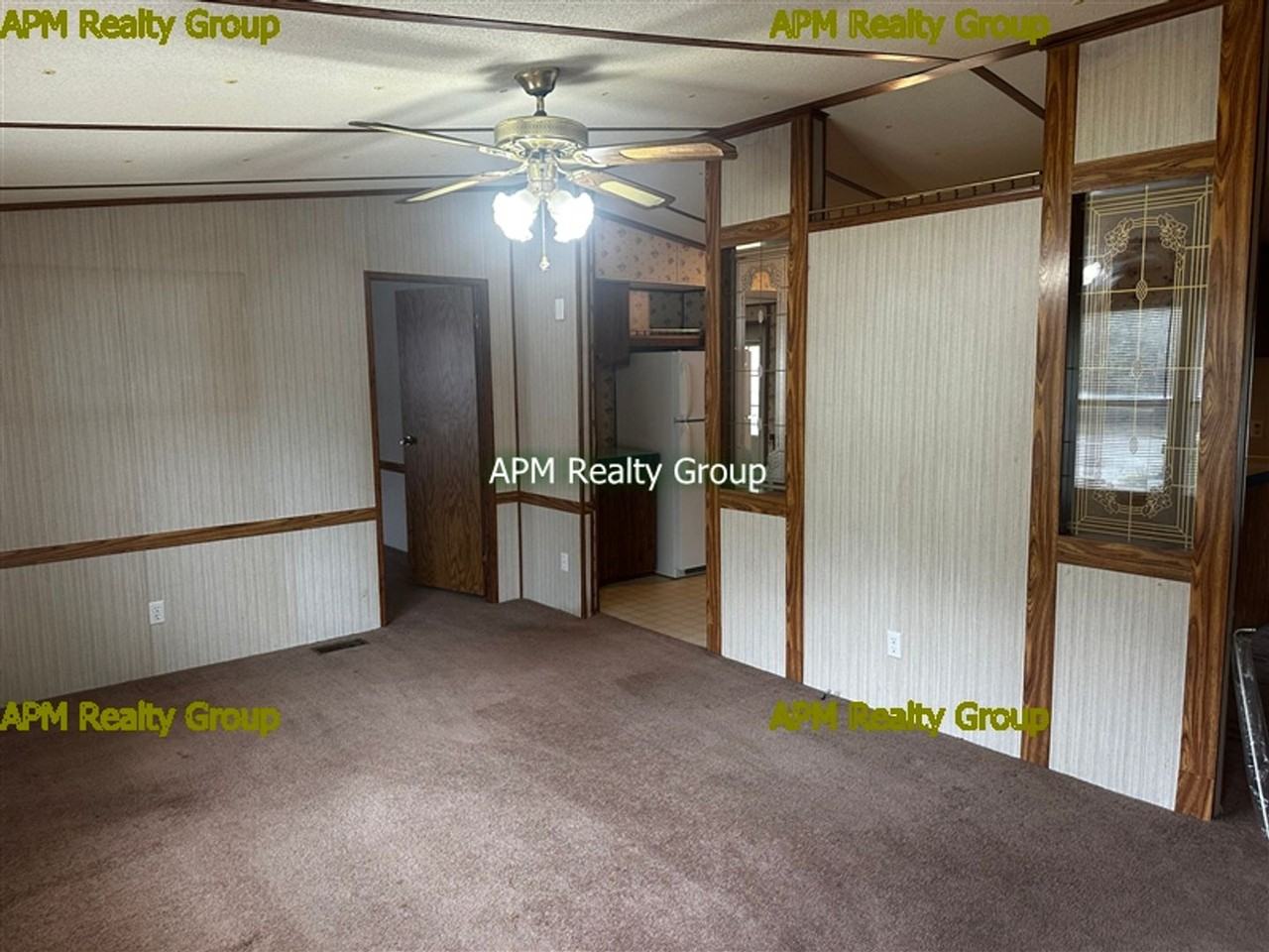 1B Larkin Ct - Photo 6 of 12