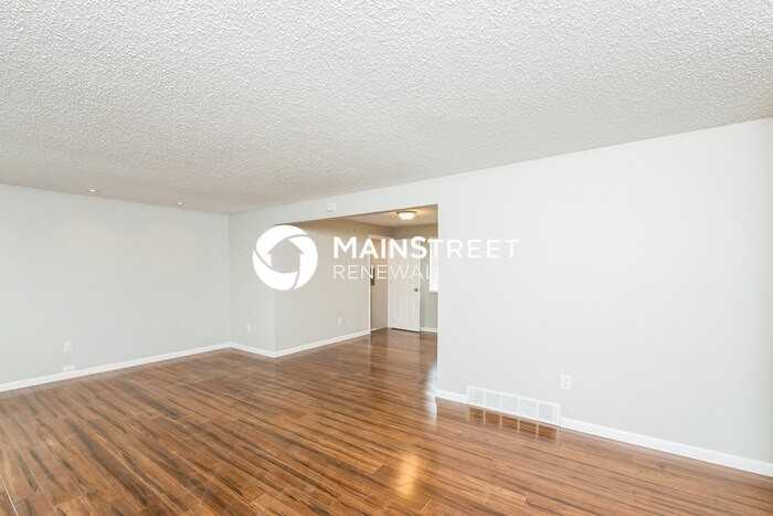 2161 Wyandot Dr - Photo 4 of 17