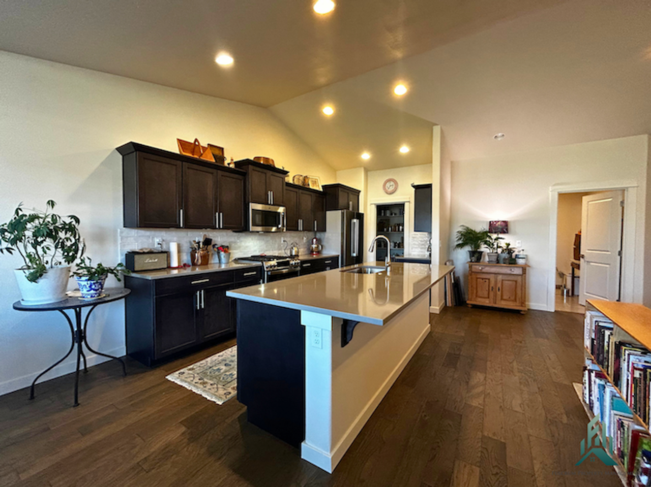 2763 Essex Ave Nw - Photo 4 of 15