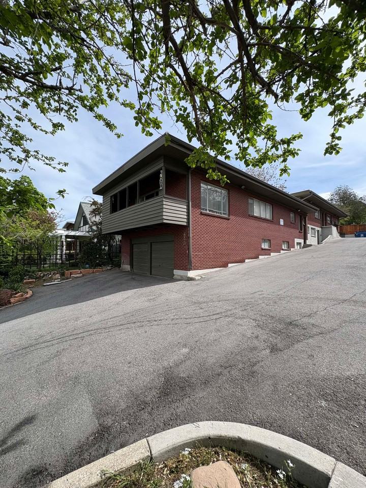 Sunset View Apartments - Photo 2 of 14