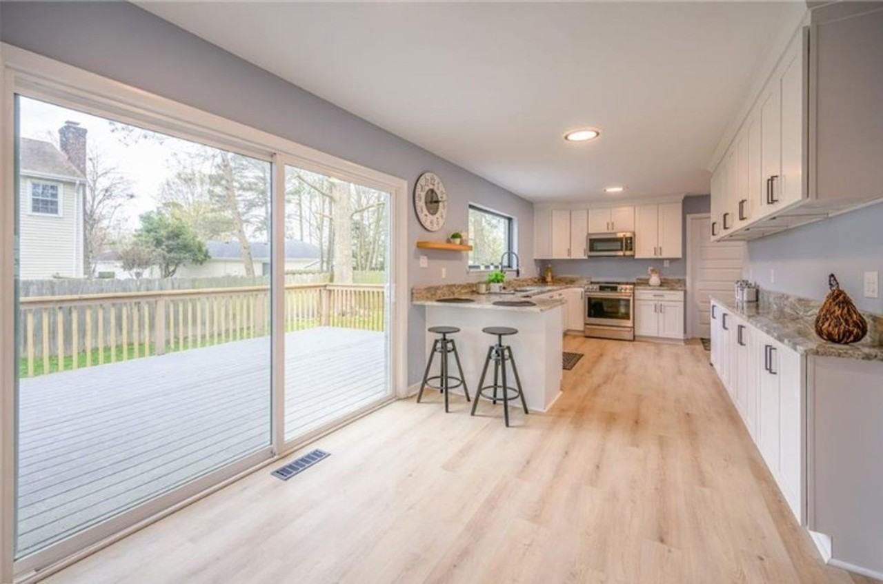 2100 Cutler Rdg - Photo 3 of 29