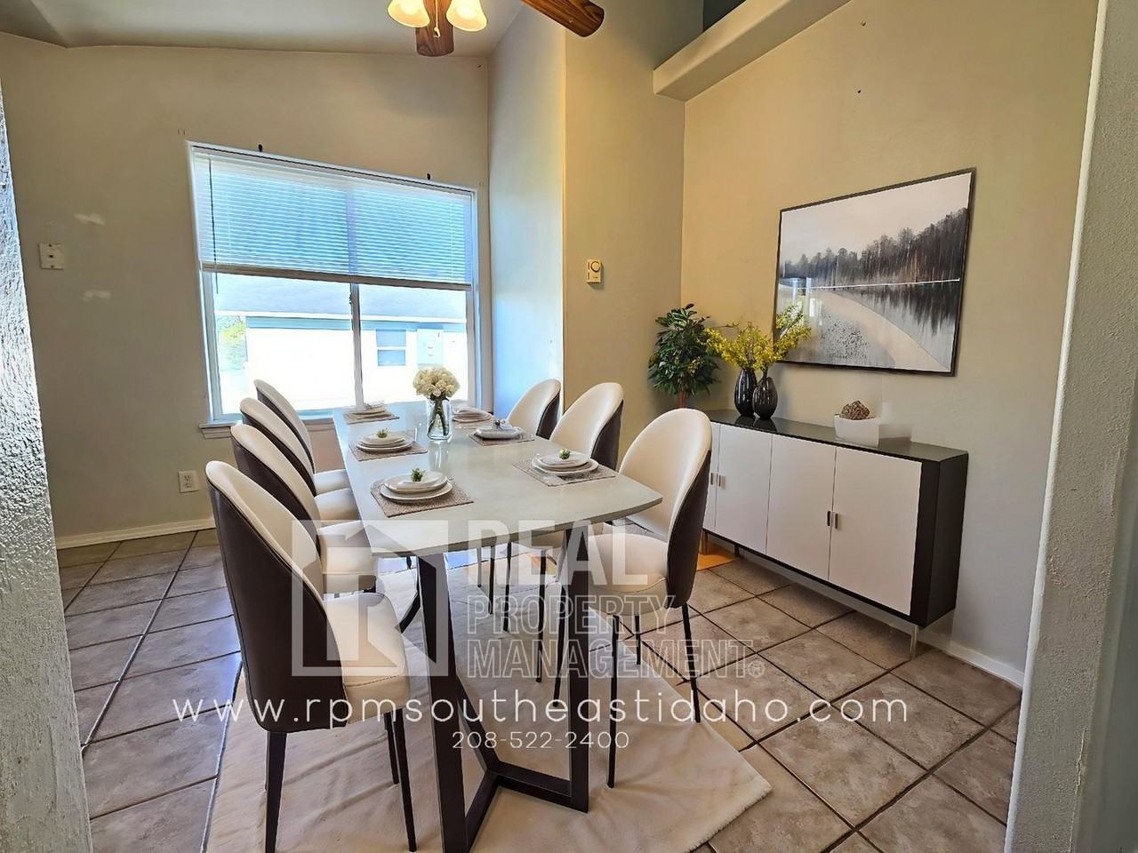 2801 E Chasewood Dr - Photo 2 of 33