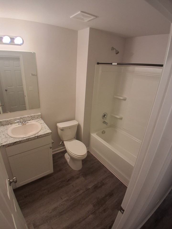 12516 Waterbury Way - Photo 4 of 11