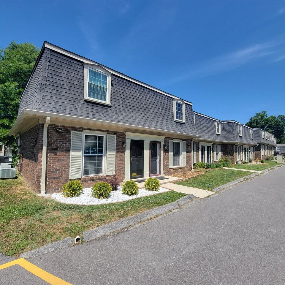 1010 Country Club Rd