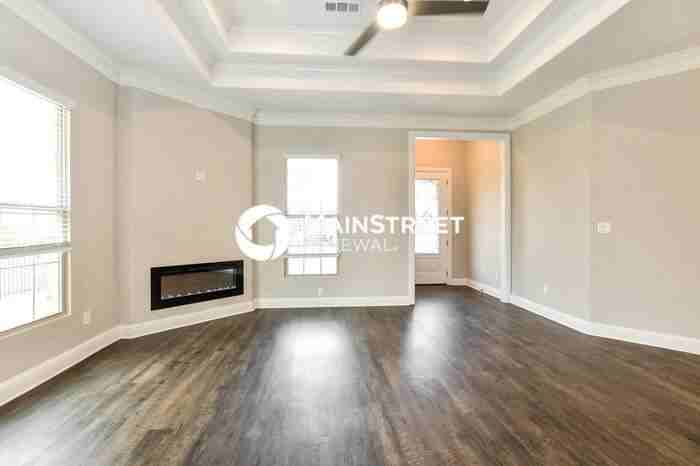 8831 Creek Run Rd #302 - Photo 4 of 16