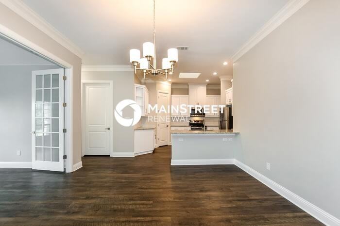 8831 Creek Run Rd #302 - Photo 7 of 16