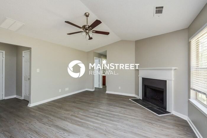 115 Honey Ln - Photo 2 of 16