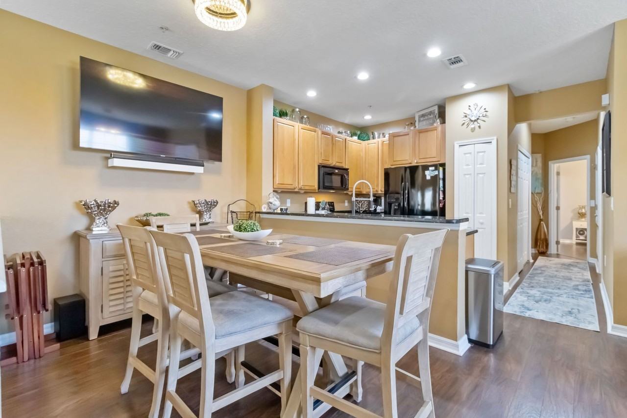 8086 Moonstone Dr - Photo 5 of 20