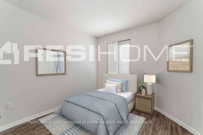 28447 Wave Crest Pl - Photo 5 of 18