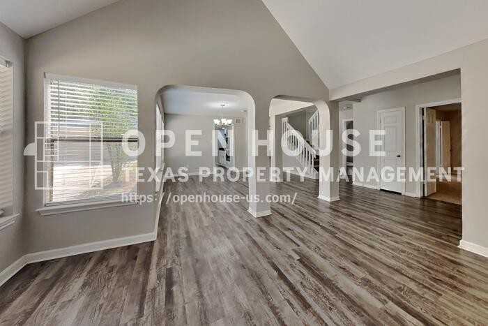 3806 Village Oaks Dr - Photo 5 of 25