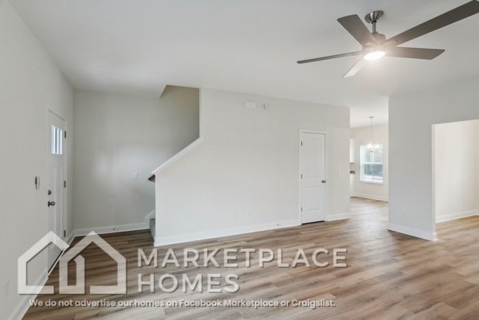 961 Grayson Ave - Photo 5 of 32